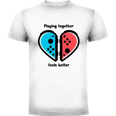 Camiseta Playing Together - Camisetas Evasinmas
