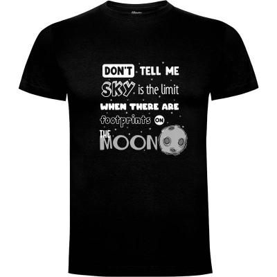 Camiseta Footprints on the Moon - Camisetas Frases
