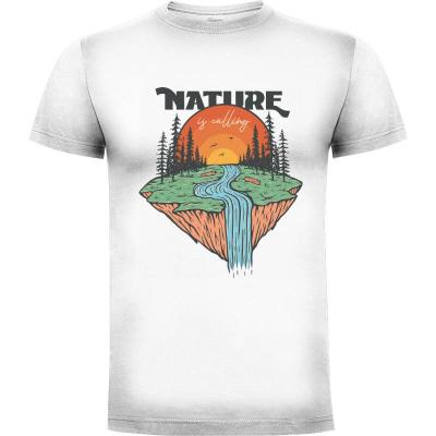 Camiseta Nature is Calling - Camisetas Mangu Studio